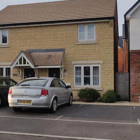 30 Aldiss Drive 호텔 킹스턴베규즈 외부 사진